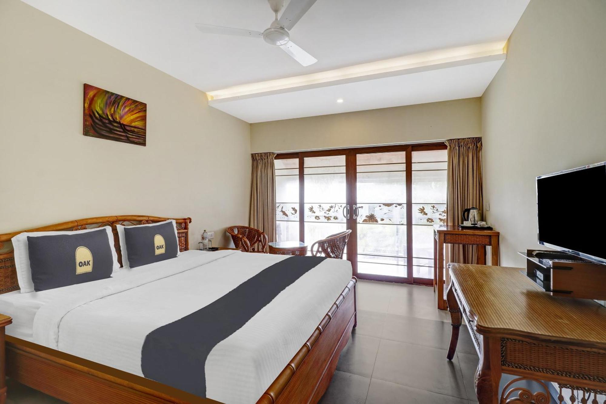 Townhouse Oak Edassery'S Sealine Villa Stay Kochi Exterior photo