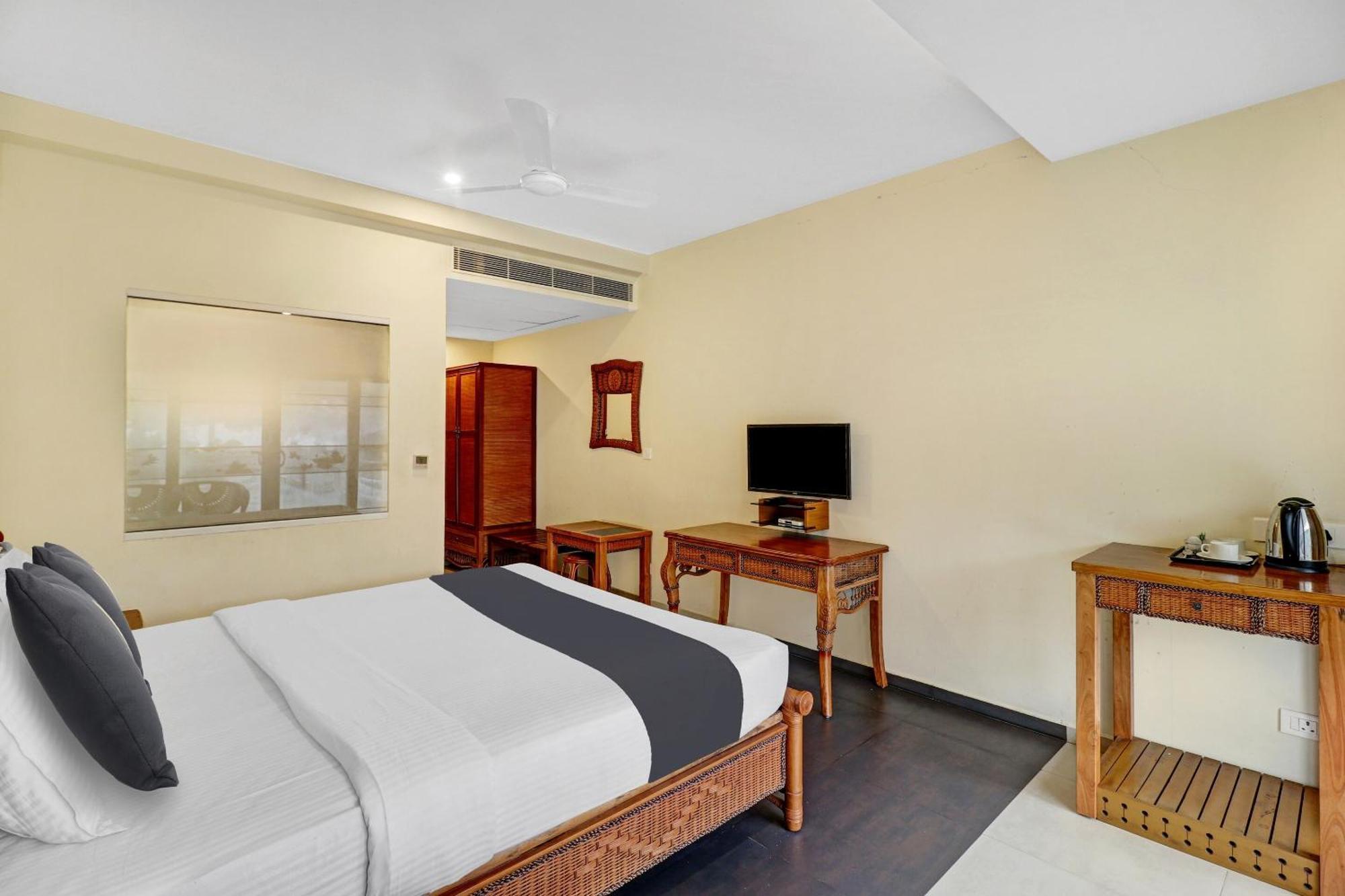 Townhouse Oak Edassery'S Sealine Villa Stay Kochi Exterior photo