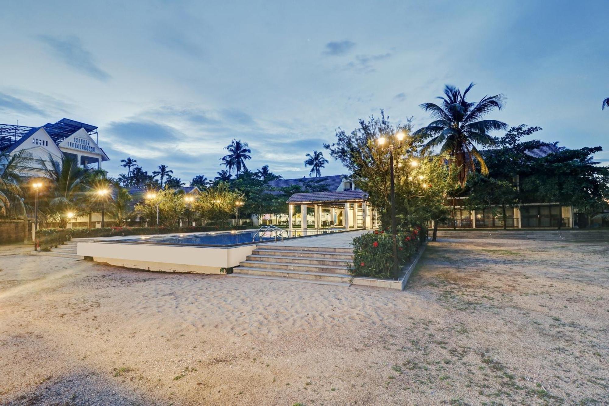 Townhouse Oak Edassery'S Sealine Villa Stay Kochi Exterior photo